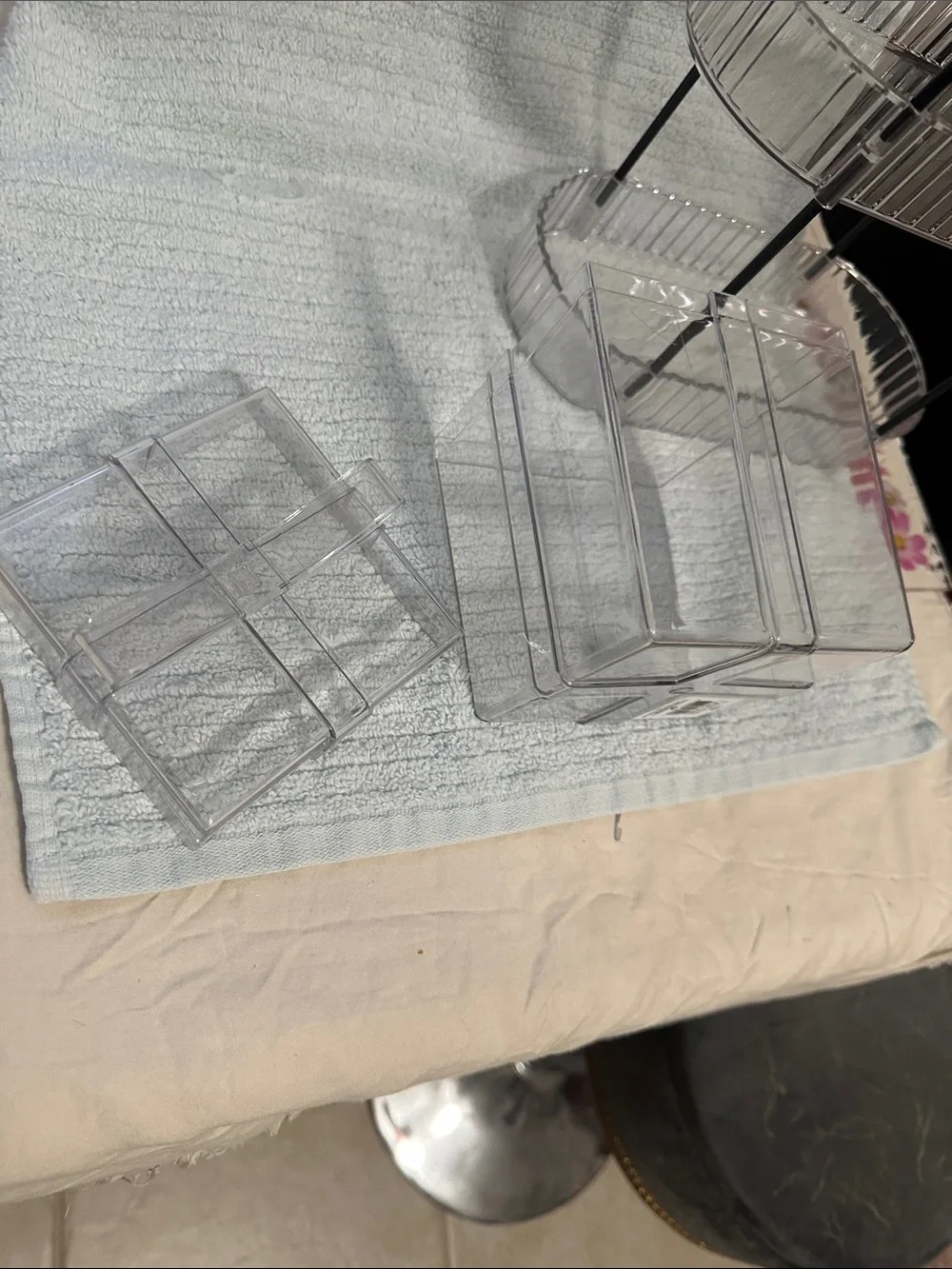 Clear Acrylic Two-Tier Bathroom Organizer and Accessory Holder - Clear NWT
